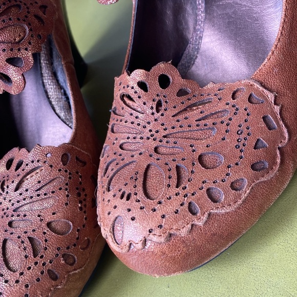 Genuine Leather Anne Ross heels - Picture 3 of 6